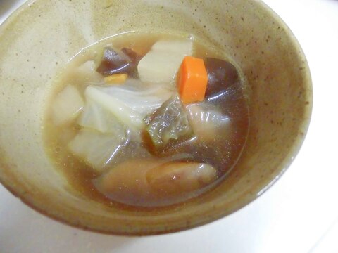 野菜たっぷりソースコンソメスープ